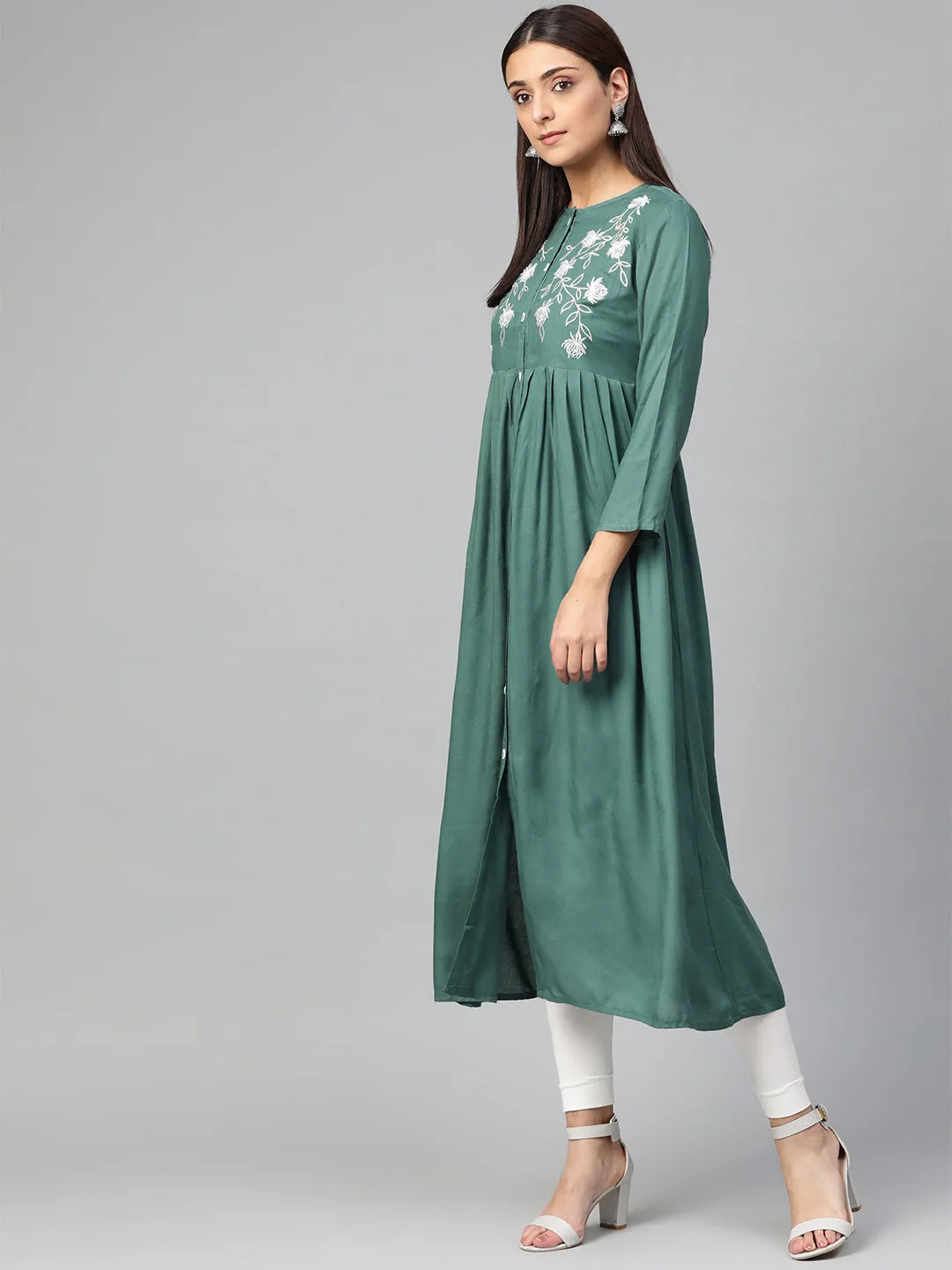 Jashvi Women Green & White Yoke Design A-Line Kurta