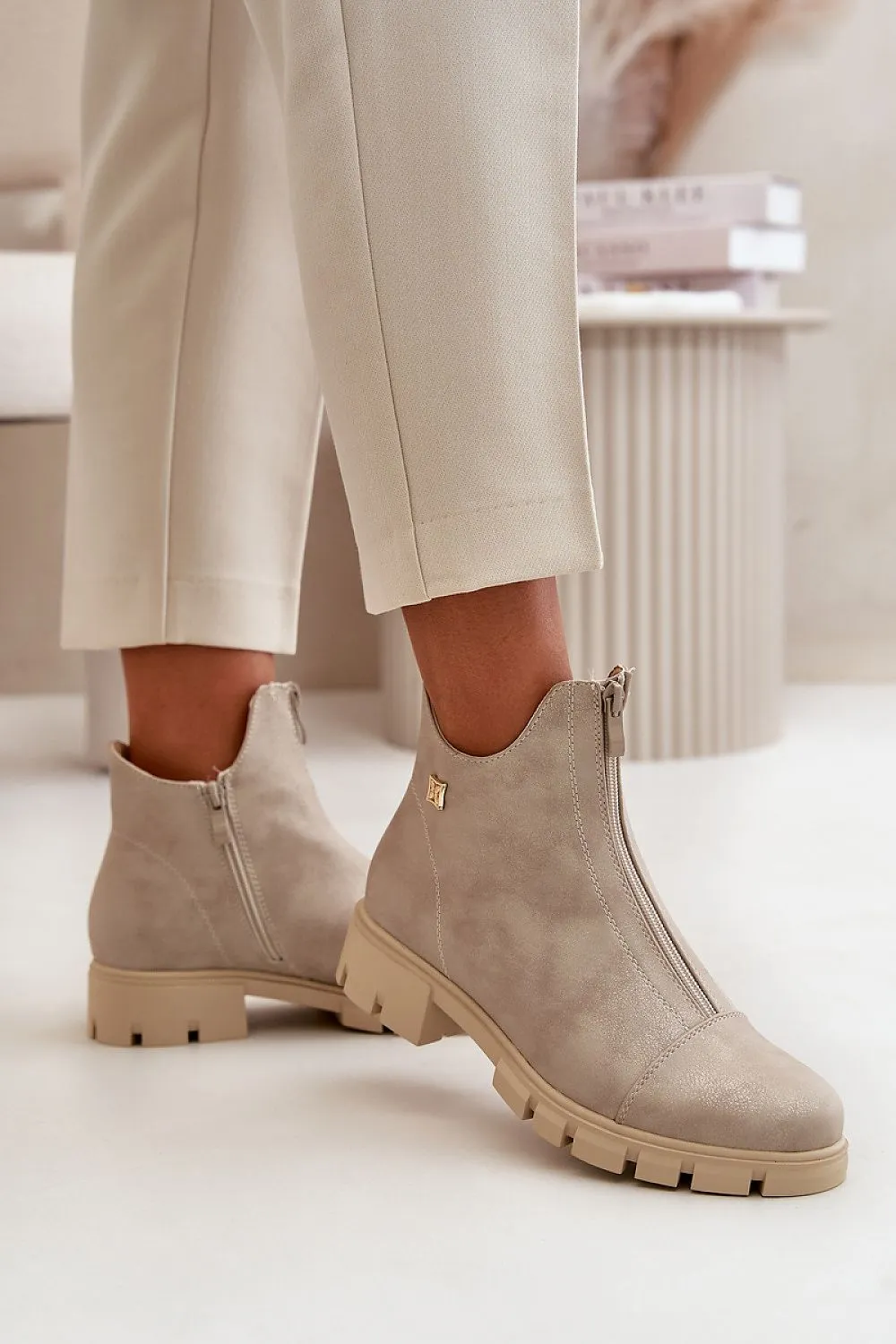 TEEK - Centered Zip Boots